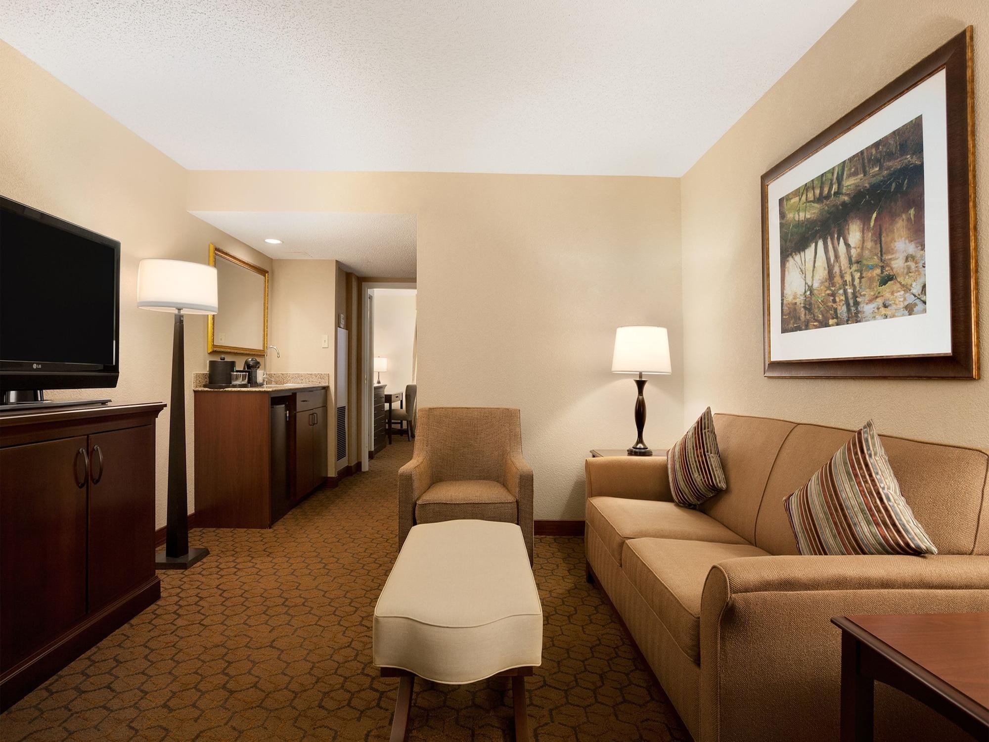 Embassy Suites By Hilton Dallas Near The Galleria Exterior photo