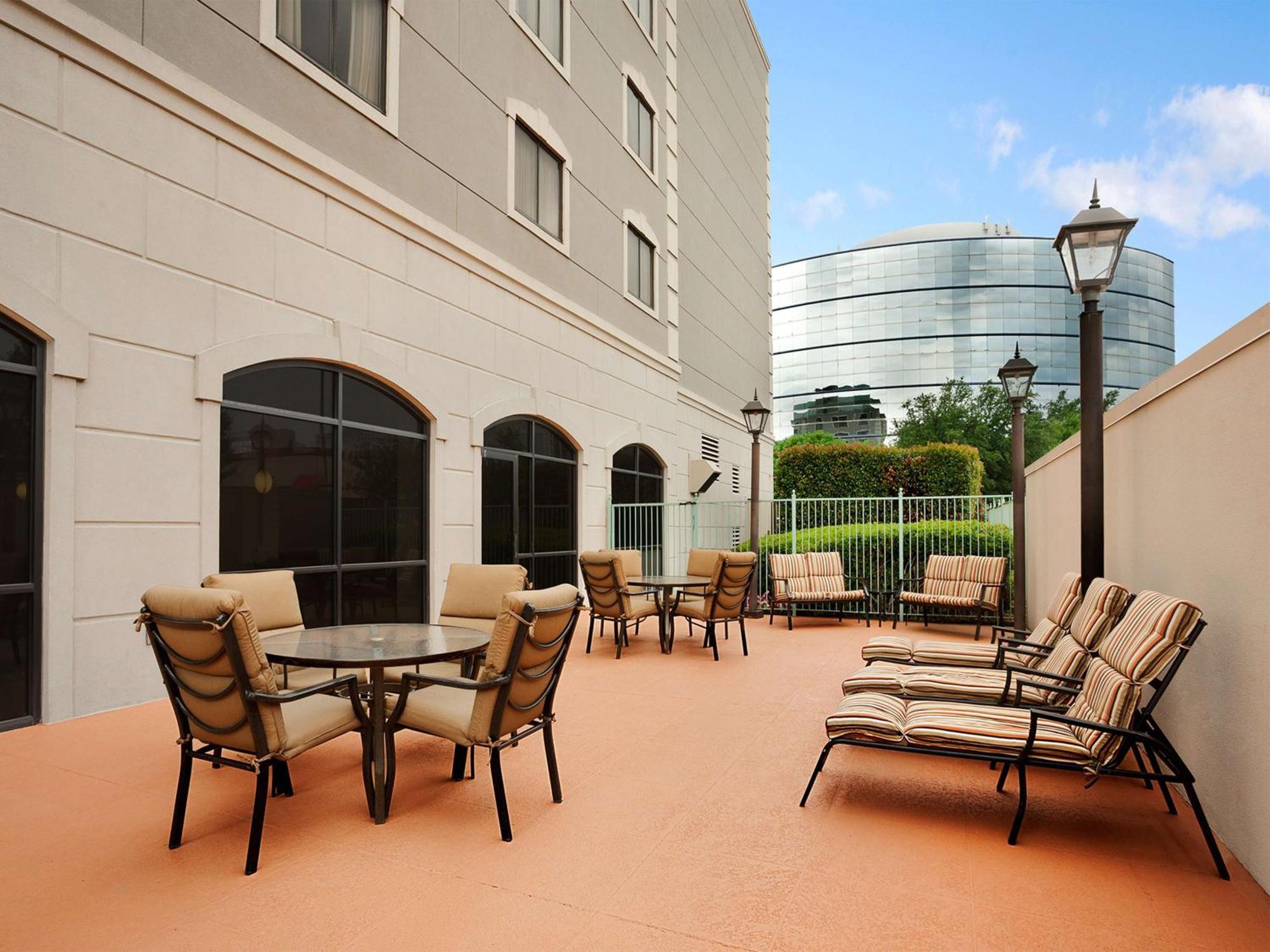 Embassy Suites By Hilton Dallas Near The Galleria Exterior photo